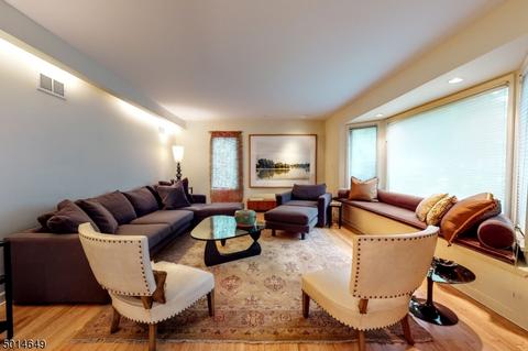 28 Echo Ridge Rd, Upper Saddle River, NJ 07458 photo 4