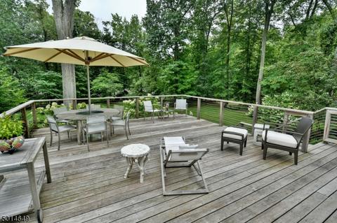 28 Echo Ridge Rd, Upper Saddle River, NJ 07458 photo 16