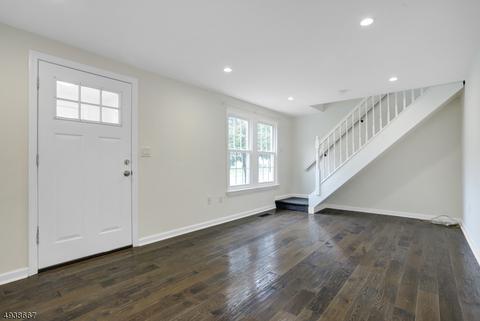 78 Van Ness Ter, Maplewood, NJ 07040 photo 6
