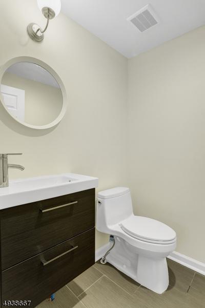 78 Van Ness Ter, Maplewood, NJ 07040 photo 18