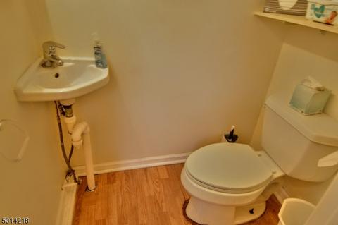 10 Franklin Pl, Wanaque Boro, NJ 07420 photo 18