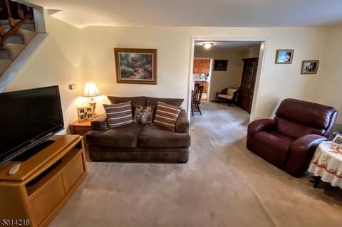 10 Franklin Pl, Wanaque Boro, NJ 07420 photo 16