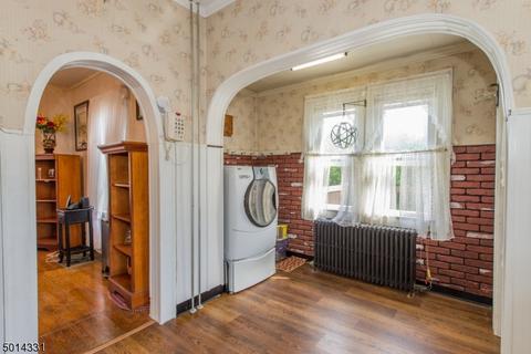 23 Berry St, Dover, NJ 07801 photo 4