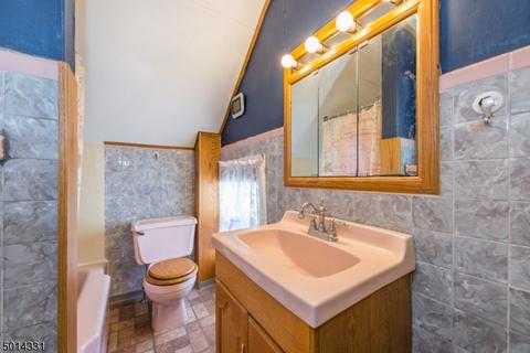 23 Berry St, Dover, NJ 07801 photo 8