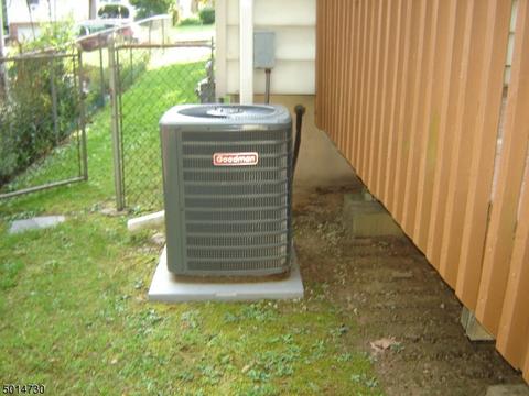 75 Linden Rd, Wayne, NJ 07470 photo 5