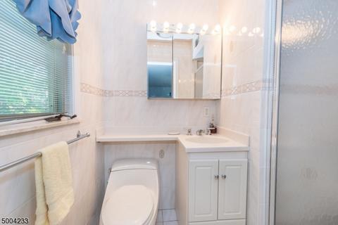 43 Alpine Dr, Wayne, NJ 07470 photo 11