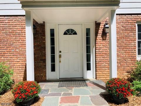 4 Brook Dr, Chester, NJ 07930 photo 2