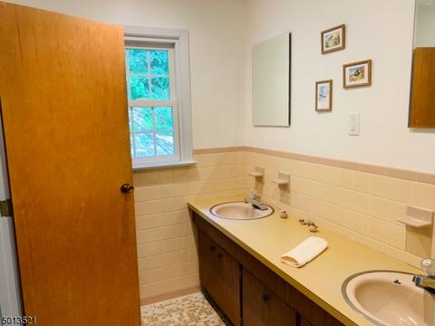 4 Brook Dr, Chester, NJ 07930 photo 15