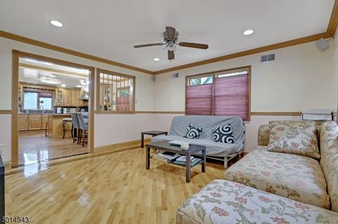28 Hudson Pl, Bloomfield, NJ 07003 photo 4