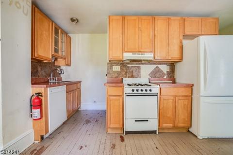 25 Central Ave, High Bridge, NJ 08829 photo 8