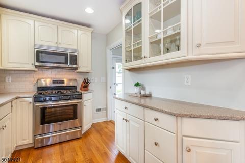37 Clark St, Summit, NJ 07901 photo 4