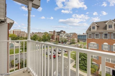 59 Yancy Dr, Newark, NJ 07103 photo 12