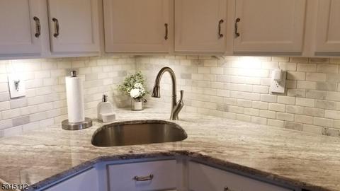 73 Crestview Ln, Mount Arlington, NJ 07856 photo 7