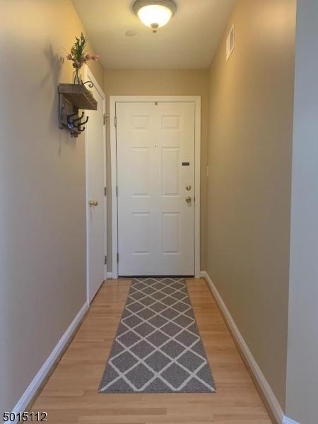 73 Crestview Ln, Mount Arlington, NJ 07856 photo 3