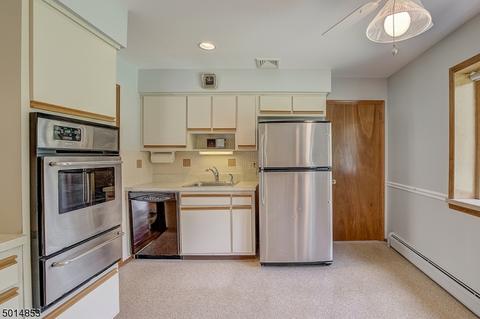 11 Heritage Dr, Warren, NJ 07059 photo 9