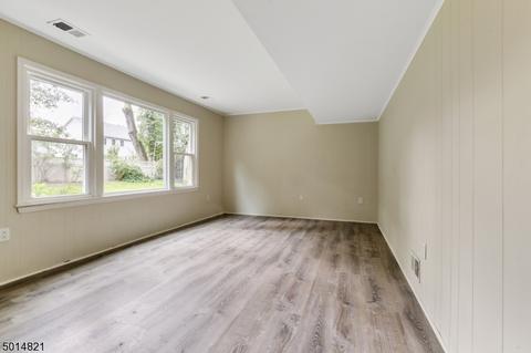 169 Maple Ave, Berkeley Heights, NJ 07922 photo 10