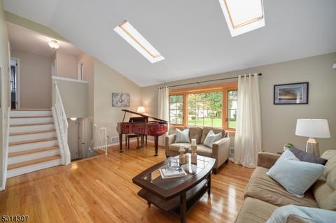 3 Sutton Pl, Cranford, NJ 07016 photo 7
