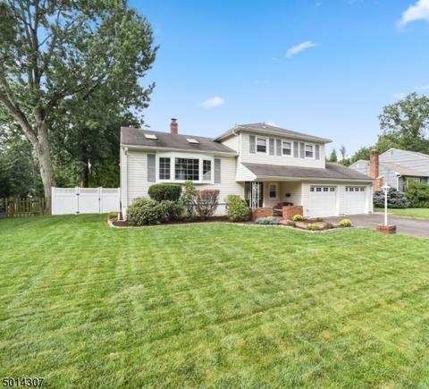 3 Sutton Pl, Cranford, NJ 07016 photo 2