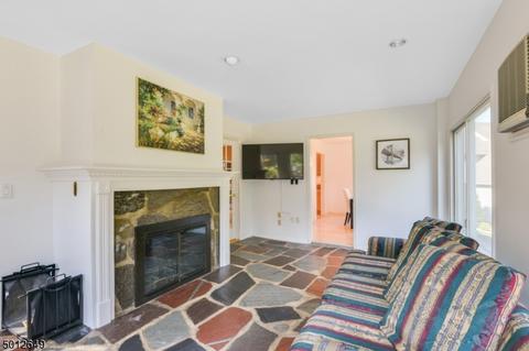 15 Wilson Ave, Wayne, NJ 07470 photo 9
