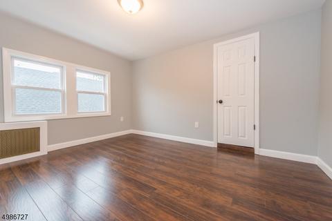 517 E 31st St, Paterson, NJ 07504 photo 10