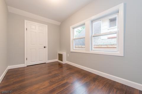 517 E 31st St, Paterson, NJ 07504 photo 15