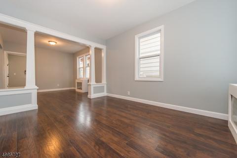 517 E 31st St, Paterson, NJ 07504 photo 6