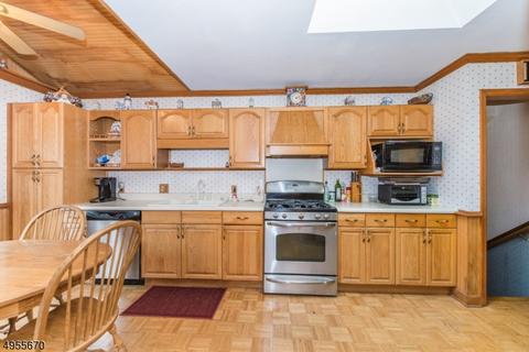29 Cadmus Pl, Wayne, NJ 07470 photo 4