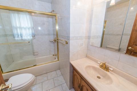 29 Cadmus Pl, Wayne, NJ 07470 photo 19