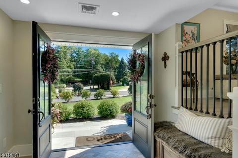 205 Hempstead Rd, Ridgewood, NJ 07450 photo 3