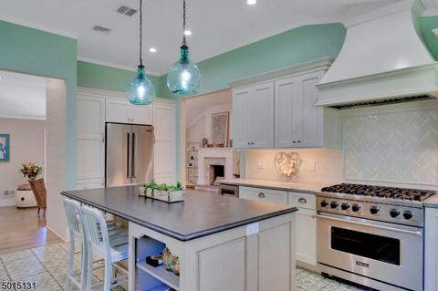 205 Hempstead Rd, Ridgewood, NJ 07450 photo 8