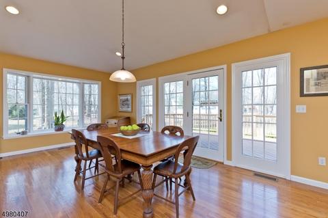 19 Raleigh Ct, Berkeley Heights, NJ 07922 photo 9