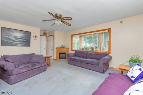 42 Christopher St, Dover, NJ 07801 photo 4