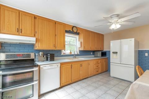 42 Christopher St, Dover, NJ 07801 photo 8