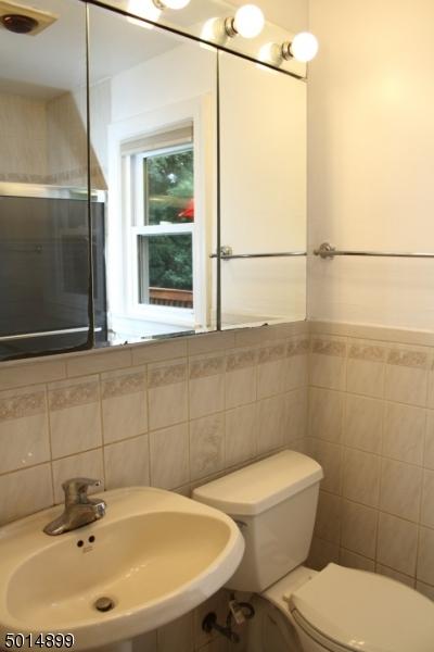 199 Knickerbocker Rd, Demarest, NJ 07627 photo 9