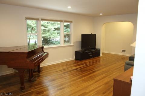 199 Knickerbocker Rd, Demarest, NJ 07627 photo 5