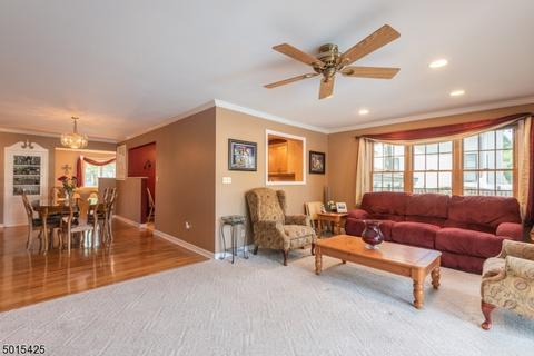 249 Hoppers Ln, Paramus, NJ 07652 photo 5