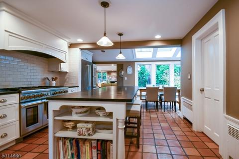 37 Pine Grove Ave, Summit, NJ 07901 photo 6