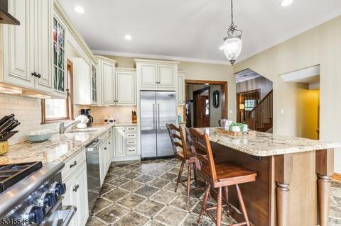 39 Beech St, Nutley, NJ 07110 photo 9