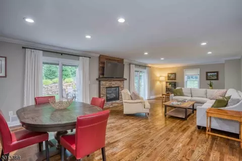 21 Acorn Dr, Summit, NJ 07901 photo 3