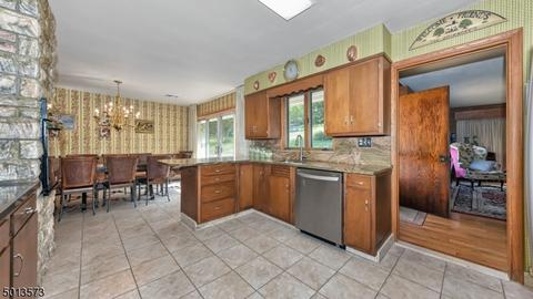 668 Alps Rd, Wayne, NJ 07470 photo 11