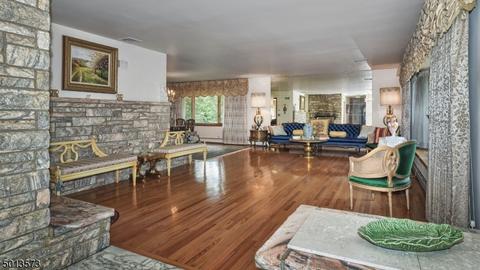 668 Alps Rd, Wayne, NJ 07470 photo 6