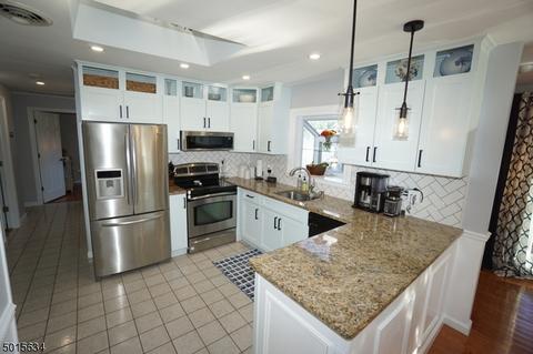 9 Shetland Dr, Clark, NJ 07066 photo 8