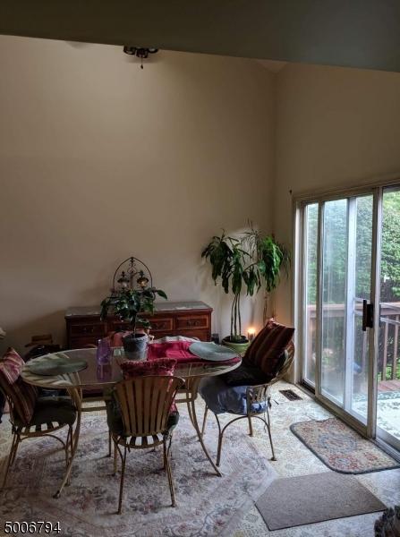 419 Chapman Ct, Hackettstown, NJ 07840 photo 4