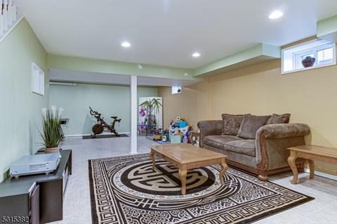 117 Parkside Dr, Union, NJ 07083 photo 18