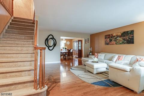 117 Parkside Dr, Union, NJ 07083 photo 3