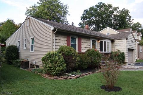 90 Adams Ter, Springfield, NJ 07081 photo 2