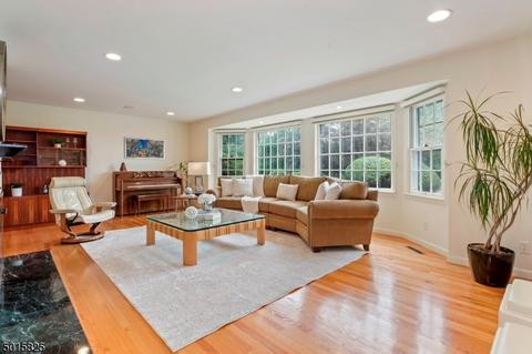 27 Rock Spring Rd, West Orange, NJ 07052 photo 1