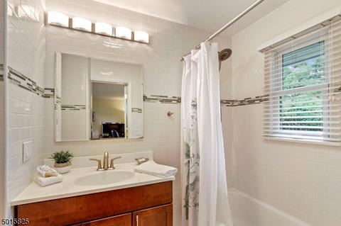 27 Rock Spring Rd, West Orange, NJ 07052 photo 17