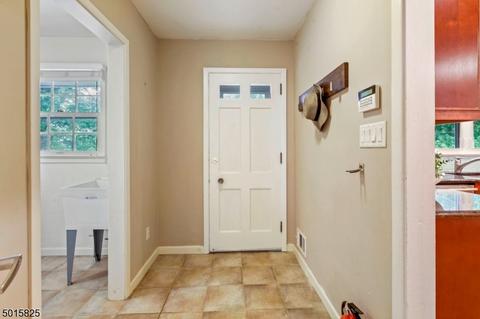 27 Rock Spring Rd, West Orange, NJ 07052 photo 19