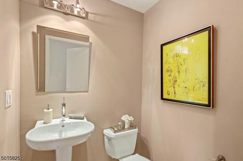 27 Rock Spring Rd, West Orange, NJ 07052 photo 21